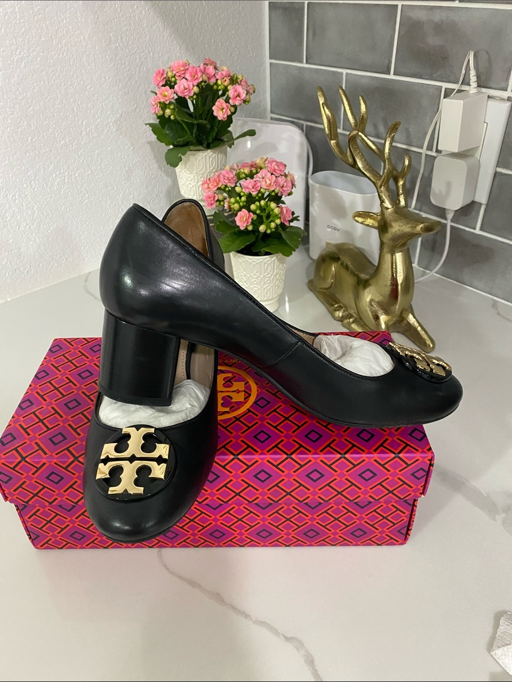 Tory Burch Black Leather Logo Round-Toe Flats with Gold Hardware - Picture 2 of 5